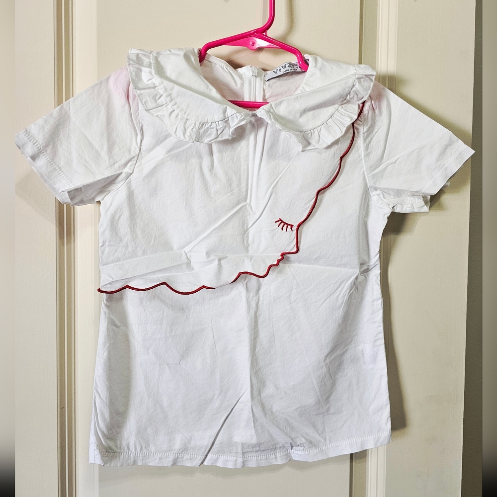 VETTA White Kids Tee with Red Scallop Trim